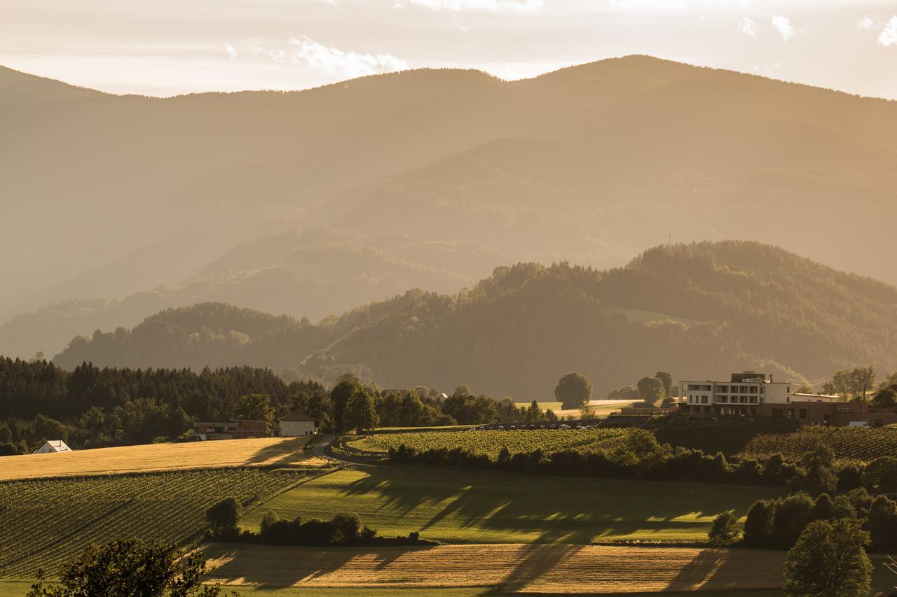 Trippelgut - Schlafgut Otel Feldkirchen in Kärnten Dış mekan fotoğraf